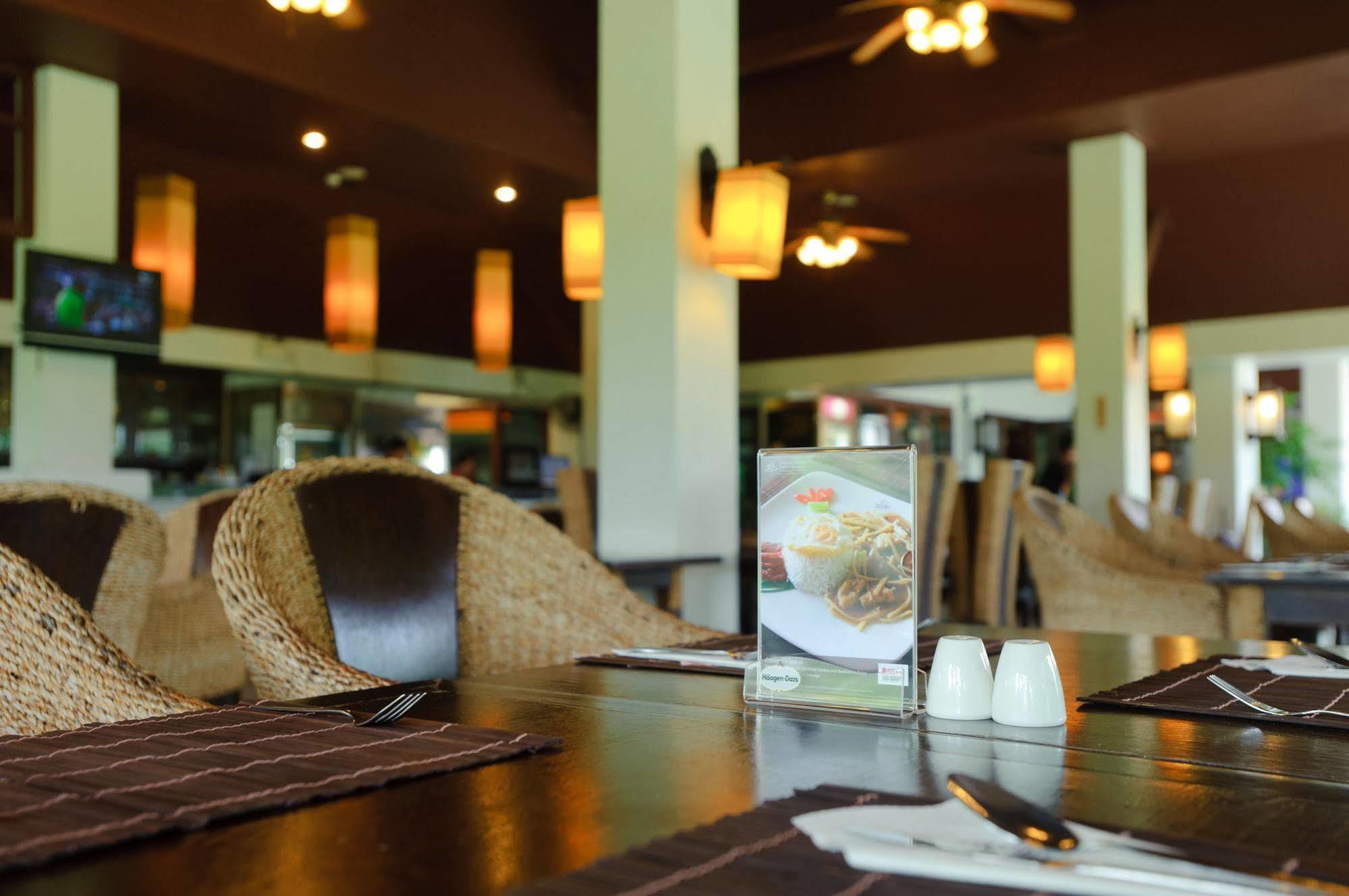 Chiangmai Highlands Golf And Spa Resort Mae On Exterior foto